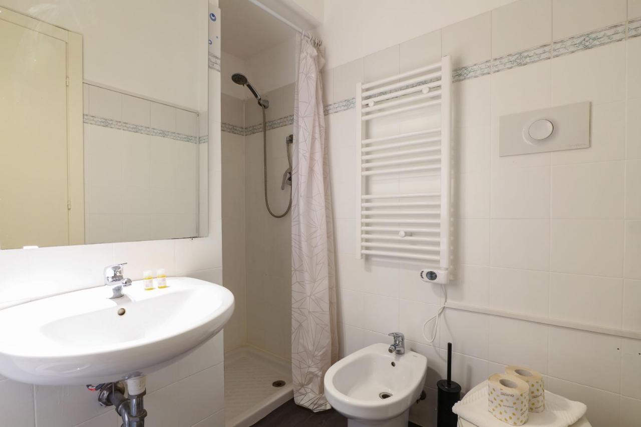 Cadorna Apartments Милан Экстерьер фото